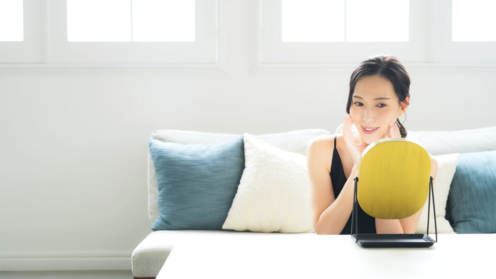 セルフケアでシワは改善できる?