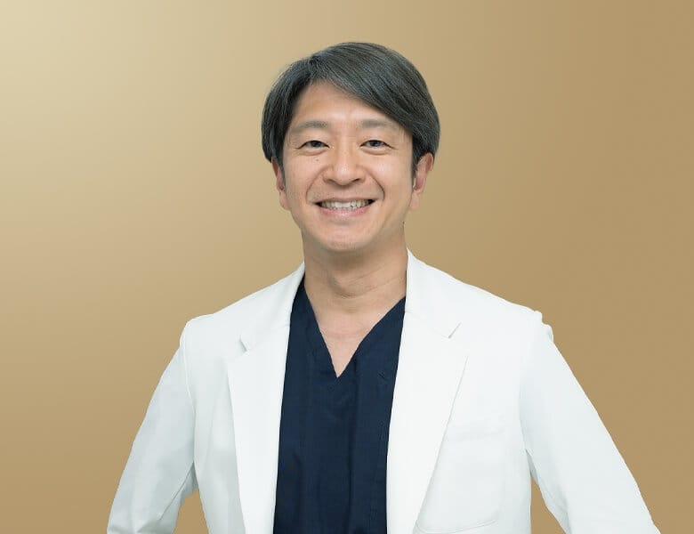 共立美容外科-遠山-貴之医師