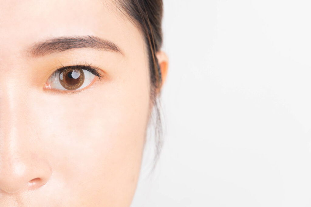 woman-2-eye-img